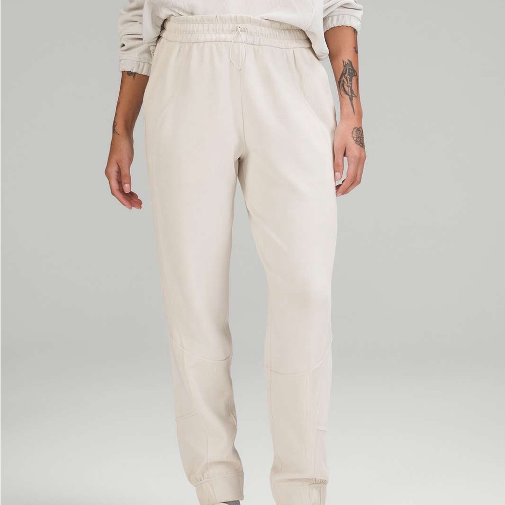 Lululemon Brushed Softstreme Ribbed High-Rise Jogger